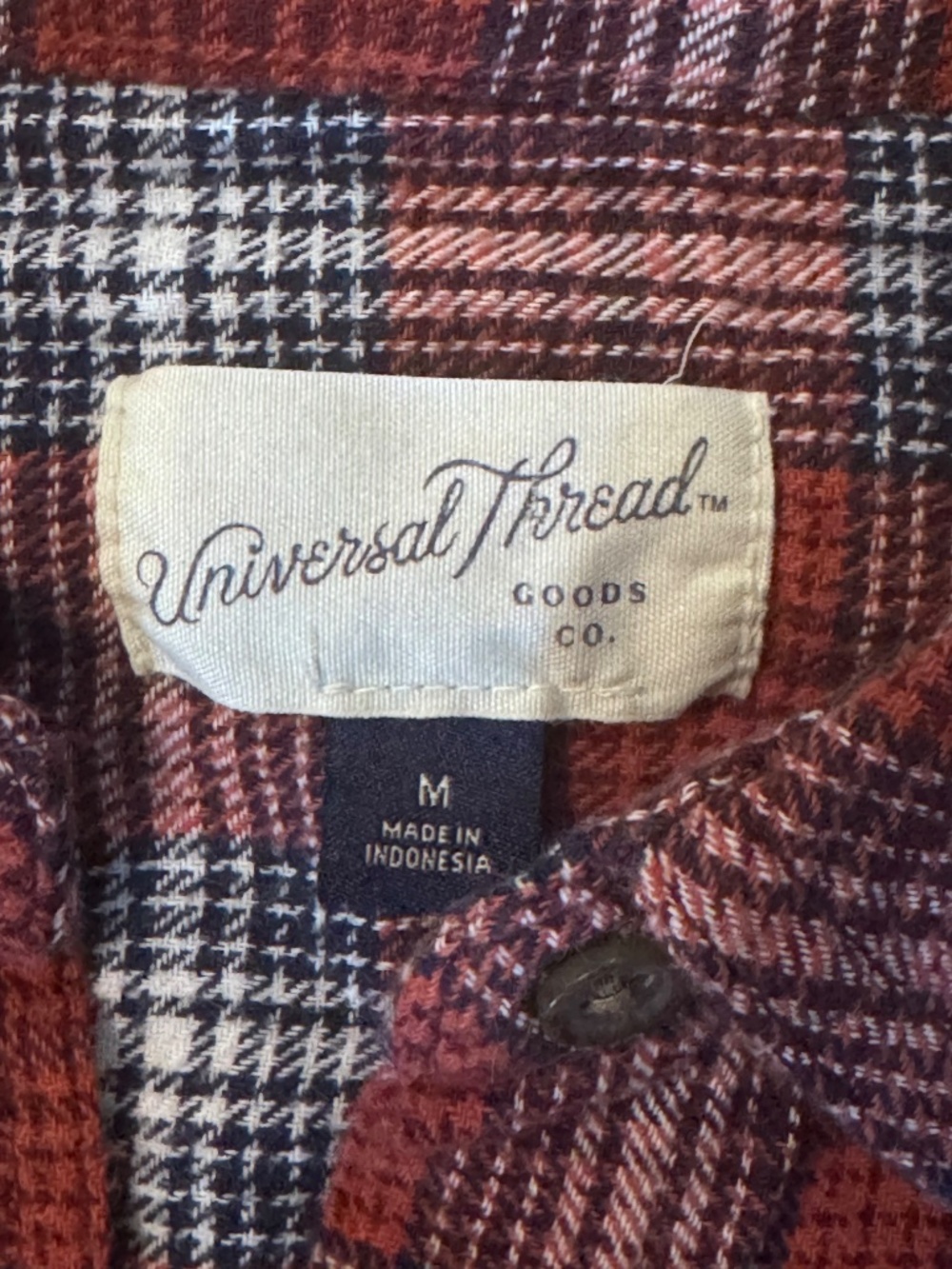 Universal Thread Red Plaid button down Long Sleeve Shirt 100% Cotton Size Medium - Picture 7 of 9